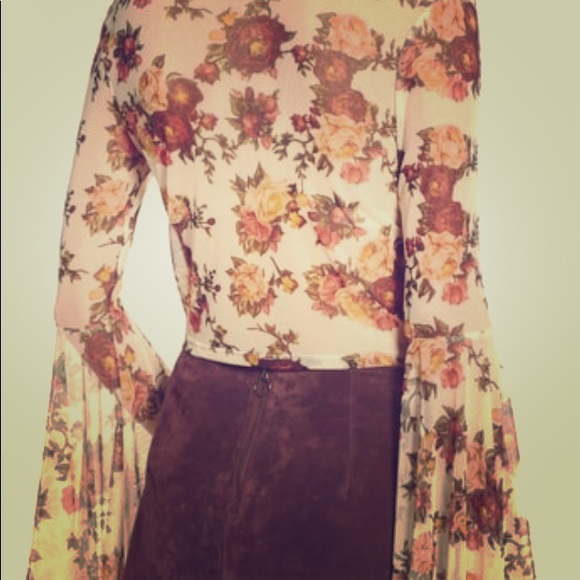 Mimi Chica Tops - Mimi Chica Women’s Crop Top